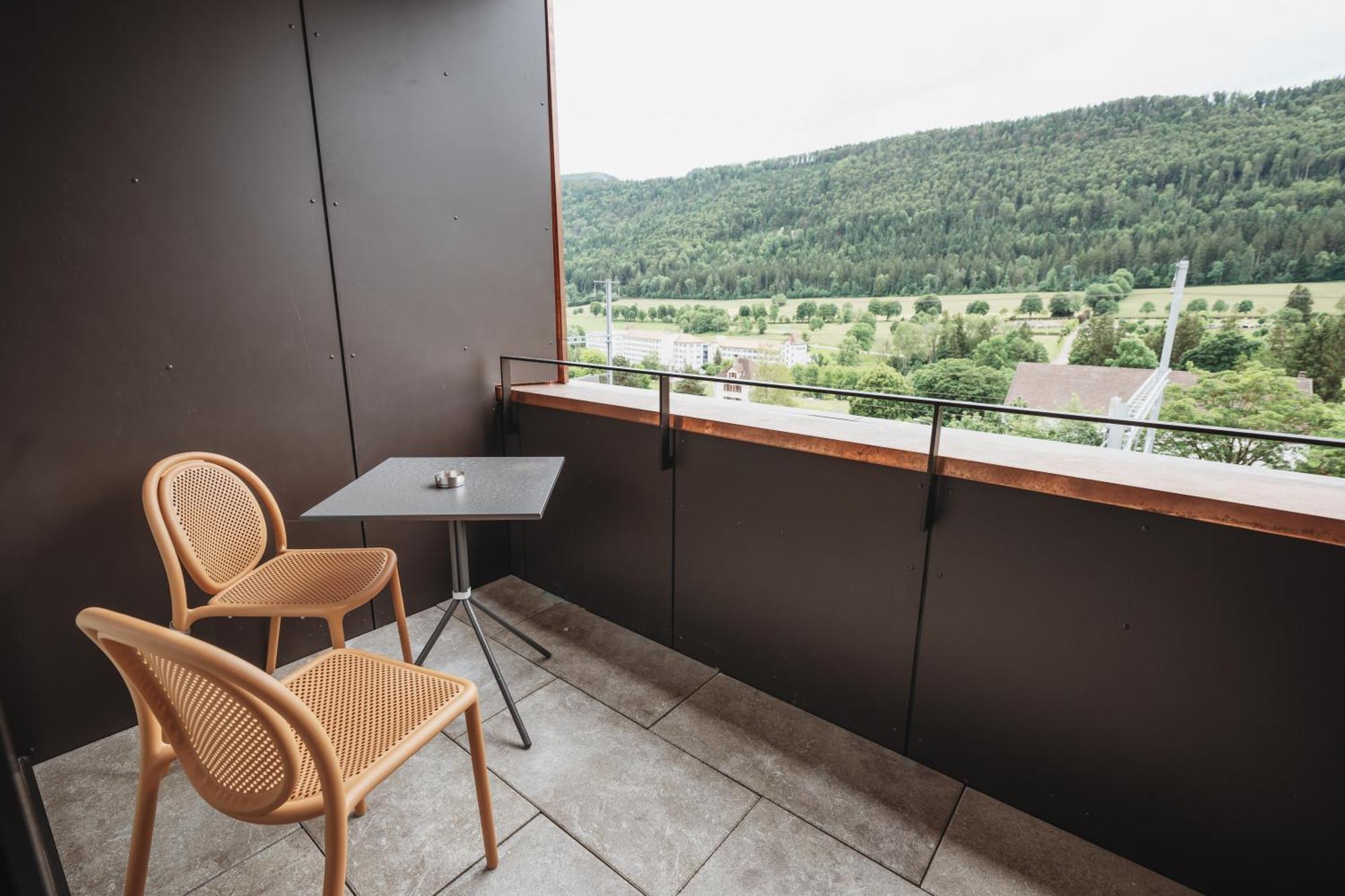 Hota Hotel